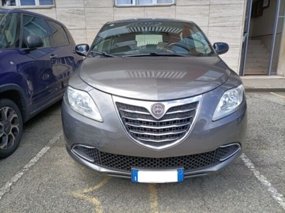 5331202  LANCIA Ypsilon 3 serie 1.2