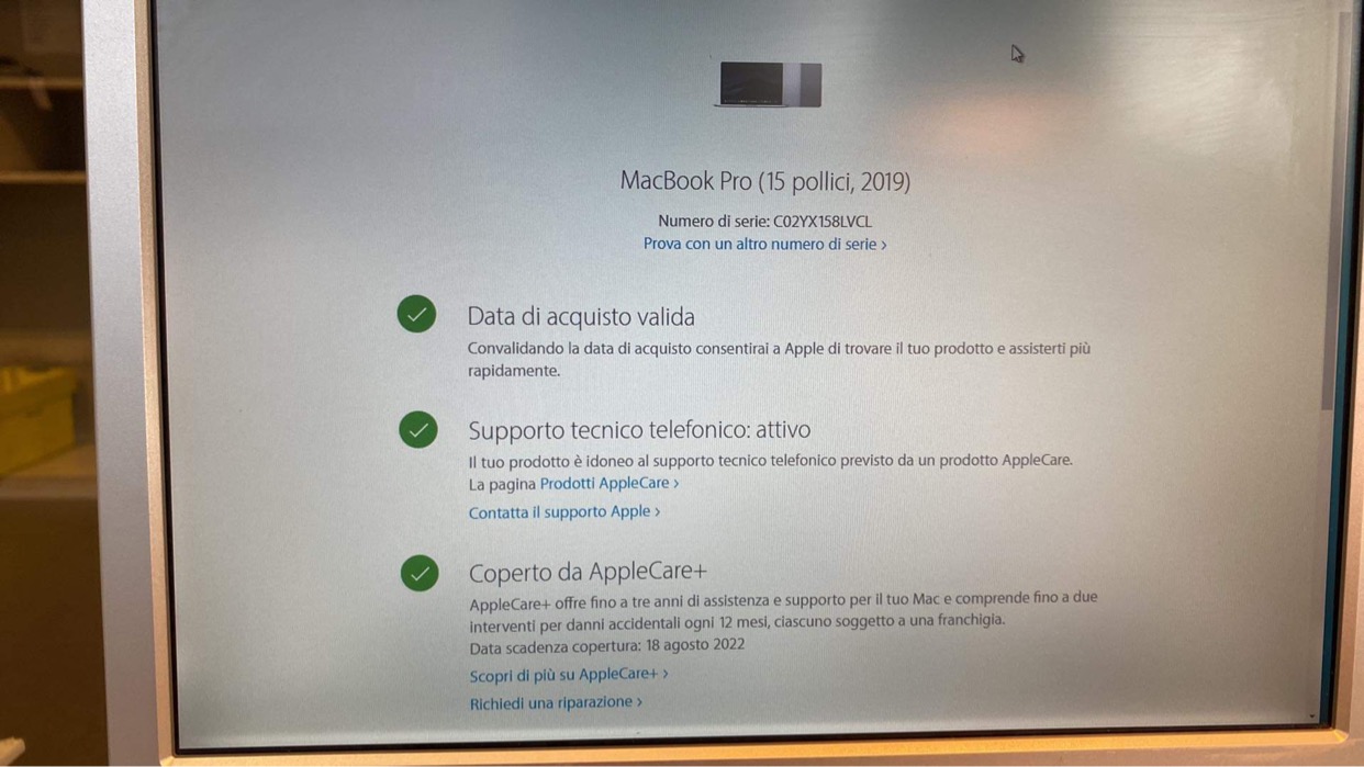 4825058 MacBook Pro fine 2019 15 Pollici